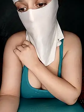 Lamia Queen  online show from September 23, 2025, 1:29 pm