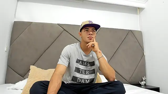 andrew colleman online show from September 18, 2025, 7:28 pm