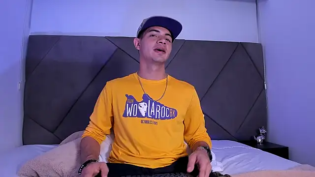 andrew colleman online show from September 21, 2025, 7:13 am