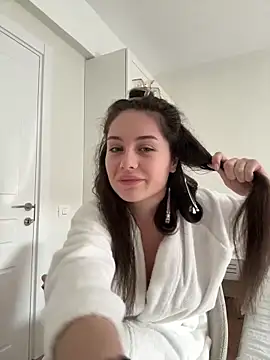 Snapshot of Ashley-Evans chatting on February 14, 2025, 8:10 am Ashley-Evans online show from February 14, 2025, 8:10 am