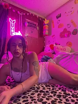 Snapshot of TranSexualJade95 chatting on May 8, 2026, 9:35 am TranSexualJade95 online show from May 8, 2026, 9:35 am
