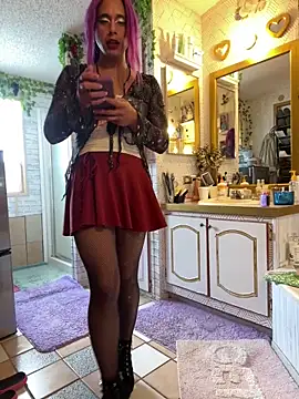 Snapshot of TranSexualJade95 chatting on April 24, 2026, 10:12 pm TranSexualJade95 online show from April 24, 2026, 10:12 pm