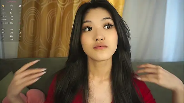 Snapshot of FancyEsten chatting on September 9, 2025, 7:18 am FancyEsten online show from September 9, 2025, 7:18 am