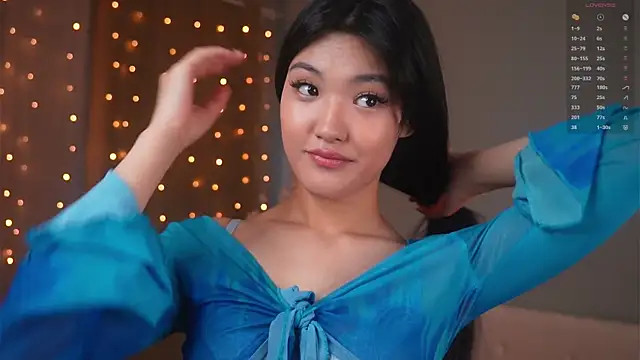 FancyEsten online show from December 14, 2025, 7:36 am