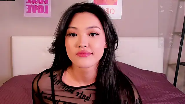 Snapshot of FancyEsten chatting on October 4, 2025, 8:05 am FancyEsten online show from October 4, 2025, 8:05 am