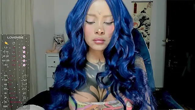 AlinaLukyanova online show from May 3, 2026, 4:39 am