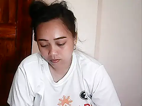 Pinay Chubby20 online show from April 10, 2026, 9:33 pm