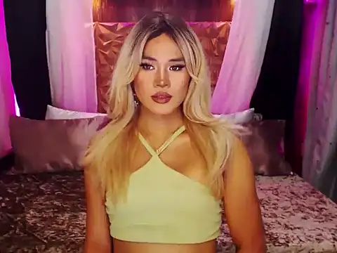 Snapshot of YllanaAltheaXxX chatting on October 15, 2025, 3:42 pm YllanaAltheaXxX online show from October 15, 2025, 3:42 pm