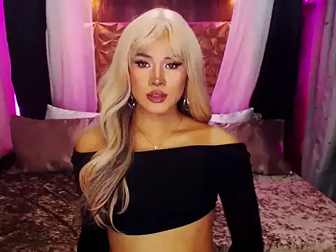 Snapshot of YllanaAltheaXxX chatting on September 14, 2025, 6:47 am YllanaAltheaXxX online show from September 14, 2025, 6:47 am