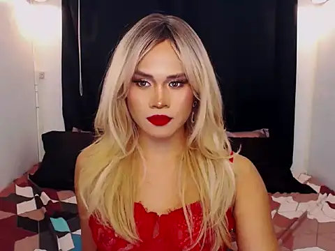 Snapshot of YllanaAltheaXxX chatting on February 4, 2026, 12:05 am YllanaAltheaXxX online show from February 4, 2026, 12:05 am