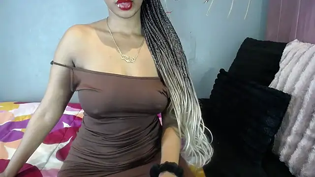 Snapshot of ELAINE_xXxX chatting on September 10, 2025, 4:28 pm ELAINE xXxX online show from September 10, 2025, 4:28 pm