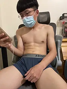 Snapshot of Allen20y chatting on June 12, 2026, 1:53 pm Allen20y online show from June 12, 2026, 1:53 pm