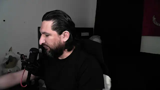 DevilPup75  online show from May 19, 2026, 8:32 am