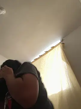 Valen1800 online show from March 6, 2026, 7:42 pm