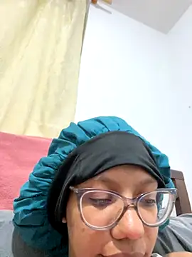 Snapshot of Valen1800 chatting on October 3, 2025, 2:26 am Valen1800 online show from October 3, 2025, 2:26 am