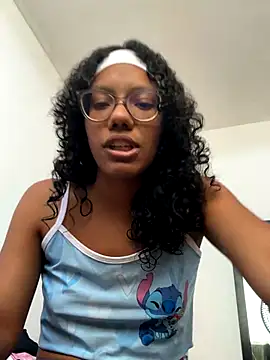 Snapshot of Valen1800 chatting on November 2, 2025, 4:12 pm Valen1800 online show from November 2, 2025, 4:12 pm