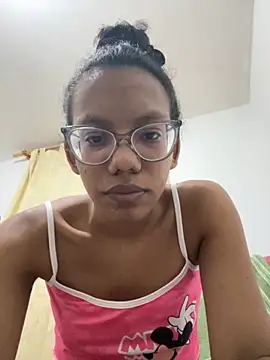 Snapshot of Valen1800 chatting on September 24, 2025, 1:57 am Valen1800 online show from September 24, 2025, 1:57 am