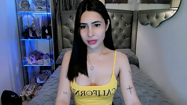 Claudia empress online show from October 13, 2025, 8:21 pm