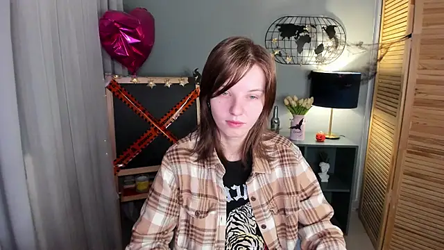 Madelaineses online show from October 21, 2025, 9:19 am