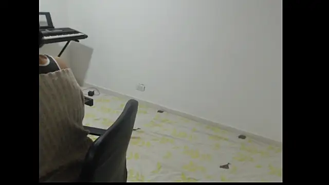 meganmiauu online show from April 6, 2026, 6:03 am