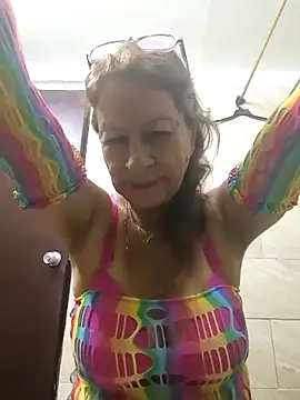 MaryeLunna online show from December 3, 2025, 11:47 pm