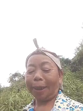 VangLe73 online show from October 3, 2025, 9:33 am