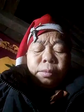 VangLe73 online show from November 30, 2025, 9:48 pm