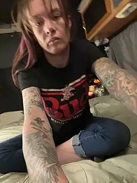 bratlipss online show from February 23, 2026, 4:25 am