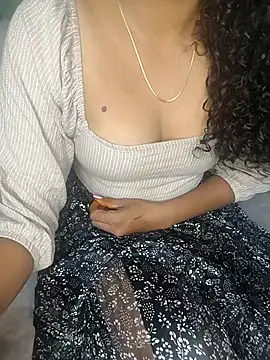 Snapshot of Tamilpallavi chatting on November 20, 2025, 1:56 pm Tamilpallavi online show from November 20, 2025, 1:56 pm