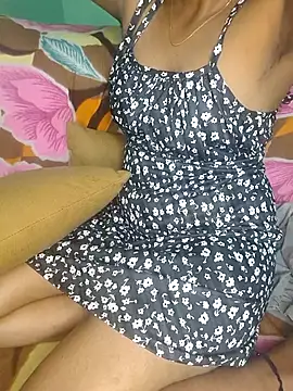 Snapshot of Tamilpallavi chatting on October 1, 2025, 1:37 pm Tamilpallavi online show from October 1, 2025, 1:37 pm