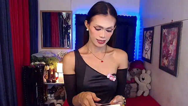 Ivory katt online show from October 6, 2025, 6:19 pm