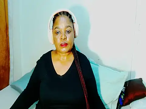 Snapshot of Love-Racheal75 chatting on June 24, 2026, 5:55 pm Love-Racheal75 online show from June 24, 2026, 5:55 pm