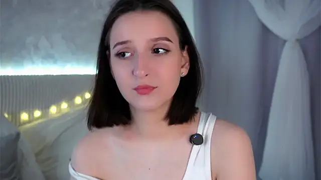 FalineBeacher online show from April 18, 2026, 1:08 am