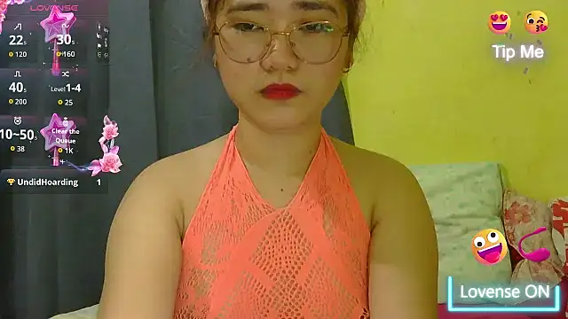 Snapshot of HornyAsian4uxx chatting on May 18, 2026, 9:14 am HornyAsian4uxx online show from May 18, 2026, 9:14 am