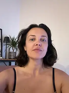 Snapshot of sonyaxbelle chatting on June 5, 2026, 8:03 pm sonyaxbelle online show from June 5, 2026, 8:03 pm