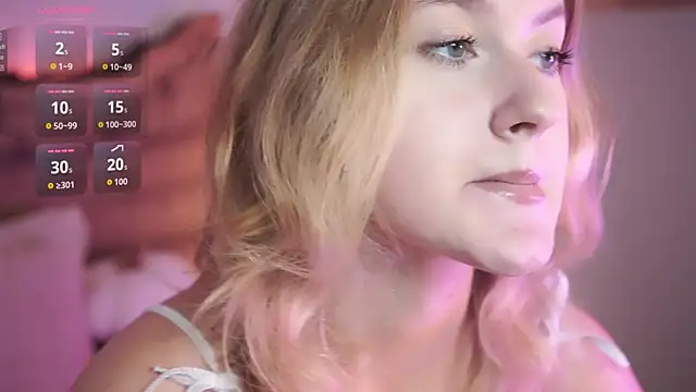 Snapshot of Nerissa_xo chatting on October 15, 2025, 8:06 pm Nerissa xo online show from October 15, 2025, 8:06 pm