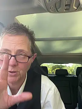 Snapshot of Curvy-Jinx chatting on September 30, 2025, 10:43 am Curvy-Jinx online show from September 30, 2025, 10:43 am