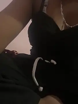 sakshi5533 online show from November 30, 2025, 5:03 pm