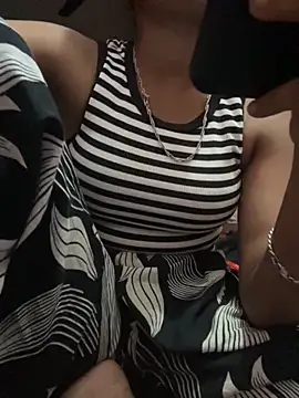 sakshi5533 online show from October 5, 2025, 5:36 pm