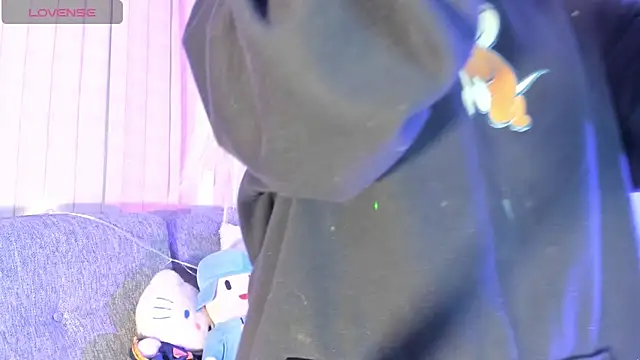 Melody-chers online show from April 1, 2026, 12:39 pm