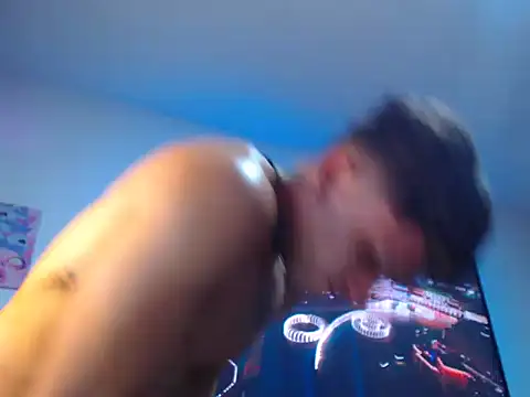 Kieran kian online show from October 21, 2025, 4:56 am