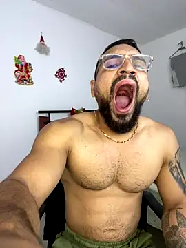 vincentjaxon online show from December 18, 2025, 10:52 am