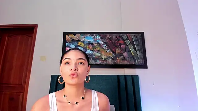 LunaAspen  online show from February 2, 2026, 5:56 pm