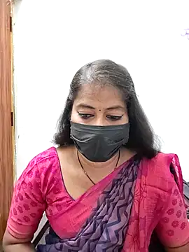 Snapshot of tamil_Sigappu_Roja chatting on June 19, 2026, 1:00 am tamil Sigappu Roja online show from June 19, 2026, 1:00 am