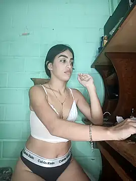 Bigtiti01 online show from October 15, 2025, 7:22 pm