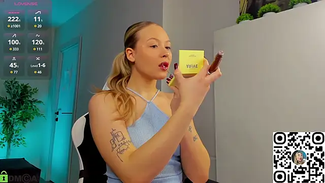 Margo-pvt online show from November 23, 2025, 1:04 am