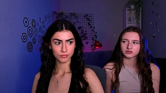 Snapshot of nekky_mouse chatting on February 22, 2026, 10:28 am nekky mouse online show from February 22, 2026, 10:28 am