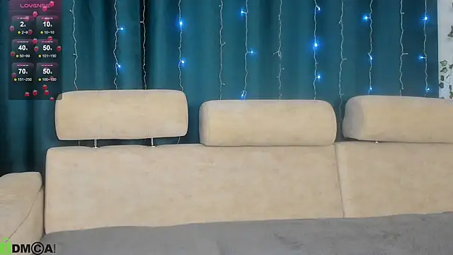 Snapshot of Lola_Popp chatting on October 13, 2025, 4:14 am Lola Popp online show from October 13, 2025, 4:14 am