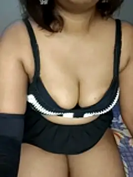 missneha61 online show from October 17, 2025, 8:43 pm