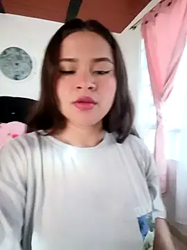 Isa Acosta online show from April 10, 2026, 12:23 pm